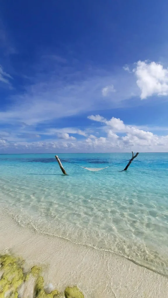 An empty hammock on a shore in the Maldives Top 10 Fairytale Places